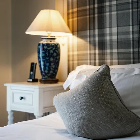 カニンガム アームズ 3* スレーン