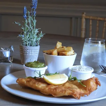 カニンガム アームズ ホテル