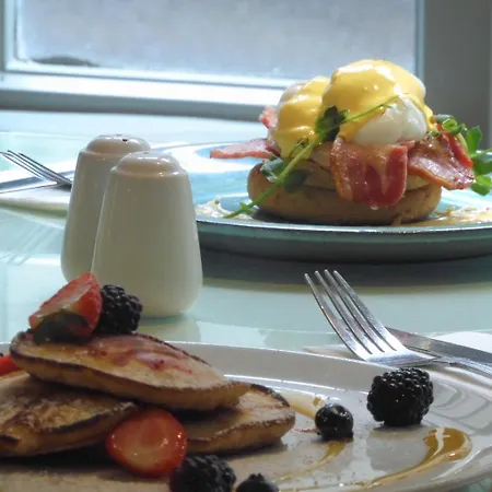 カニンガム アームズ 3*