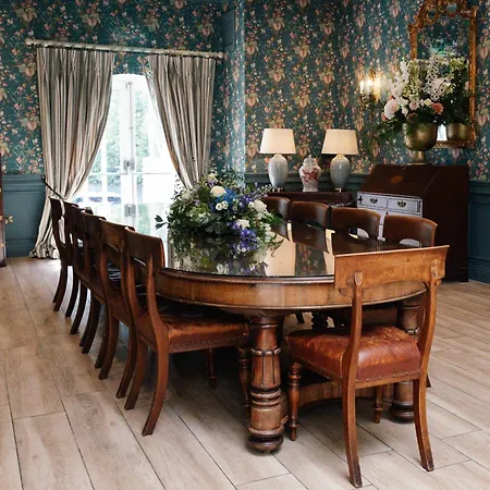 Conyngham Arms Hotel 3*